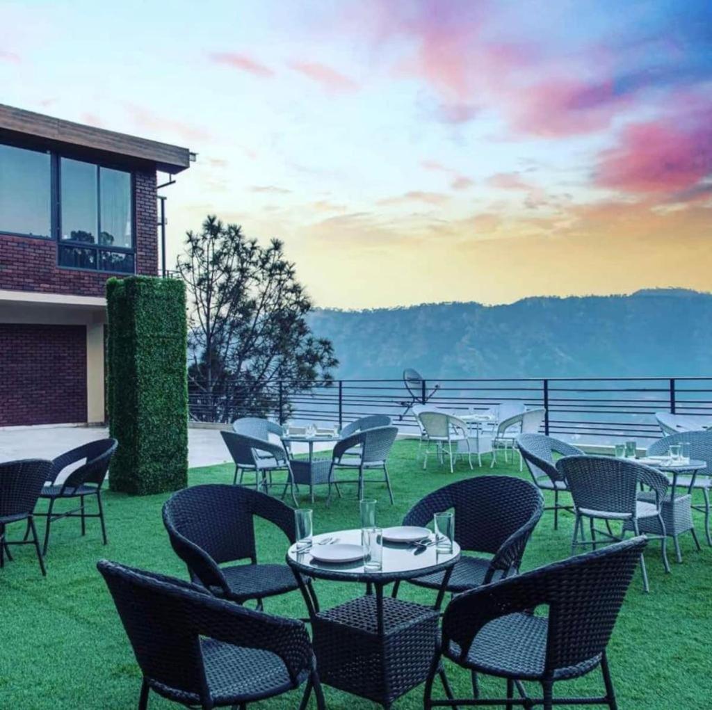 Mountain Height Kasauli Apartment Екстериор снимка